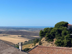 Dimora dei Poli Ferrero - Spaziosa casa indipendente, vista mare, in centro su corso Garibaldi